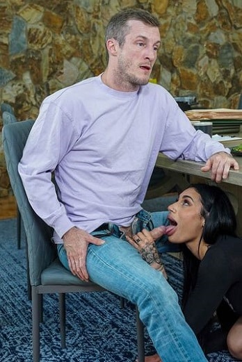 Sandy-Love-y-Ariana-Starr-FamilyStrokes-1