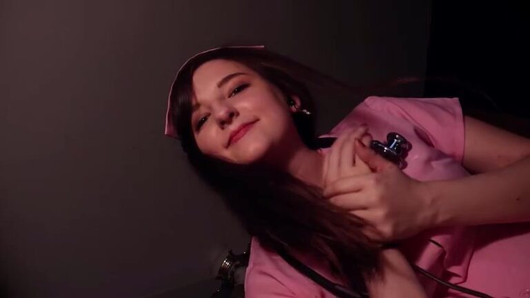 Aftyn Rose - la enfermera Aftyn se encargará de ti