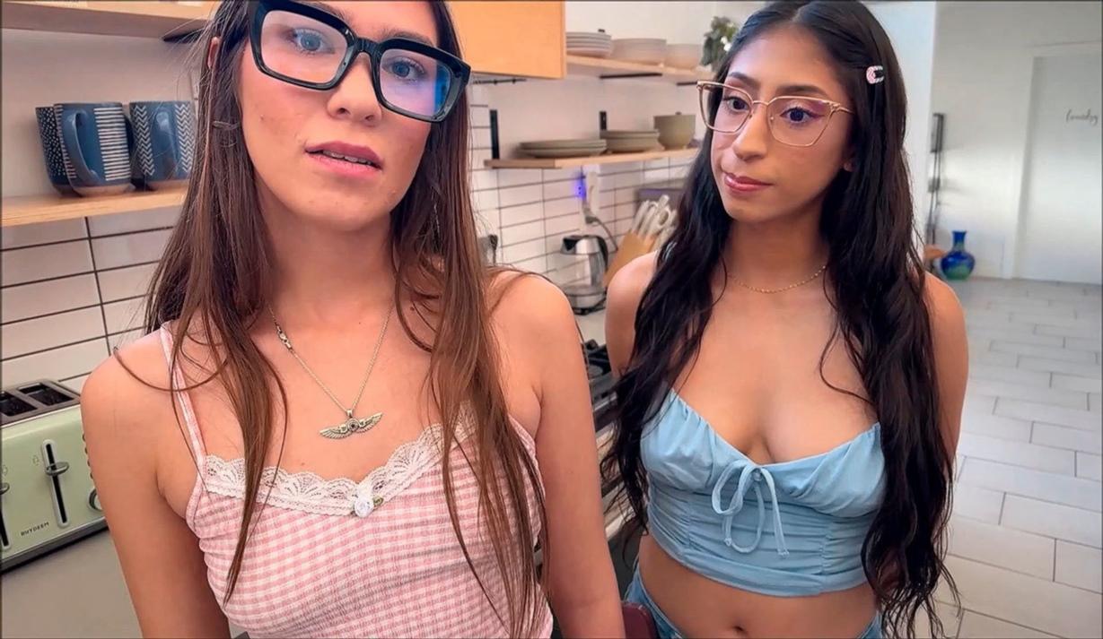 Las reglas del padrastro con Ali Jones y Sona Bella - 💋 Protagonistas: Ali Jones, Sona Bella Las reglas del padrastro con Ali Jones y Sona Bella