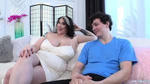 Angel DeLuca ha vuelto y solo quiere una cosa una verga dura.